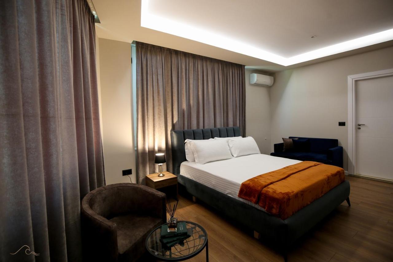 Hotel Libertas Vlorë Екстериор снимка