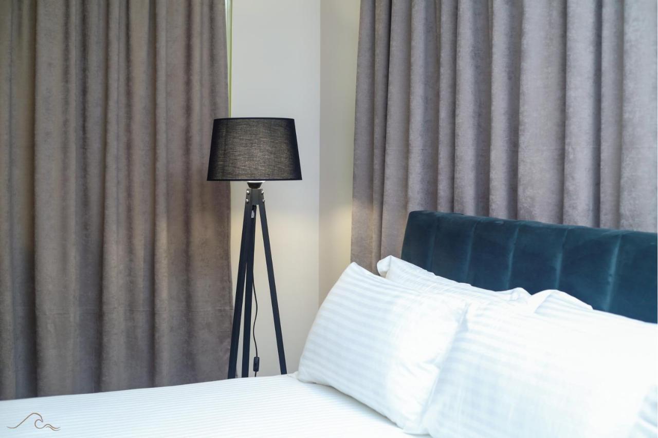Hotel Libertas Vlorë Екстериор снимка