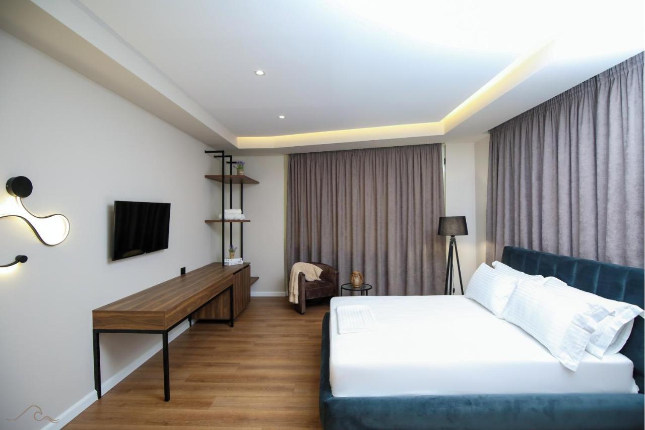 Hotel Libertas Vlorë Екстериор снимка