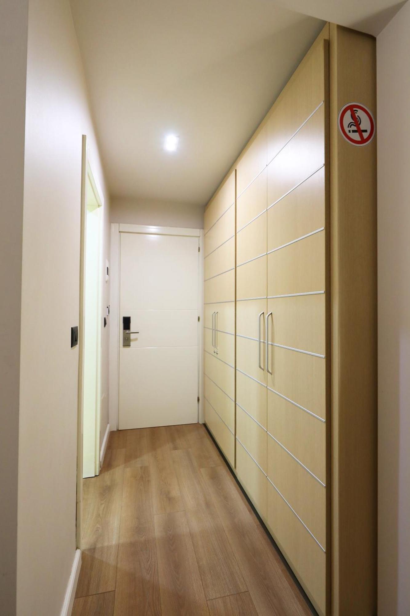 Hotel Libertas Vlorë Екстериор снимка
